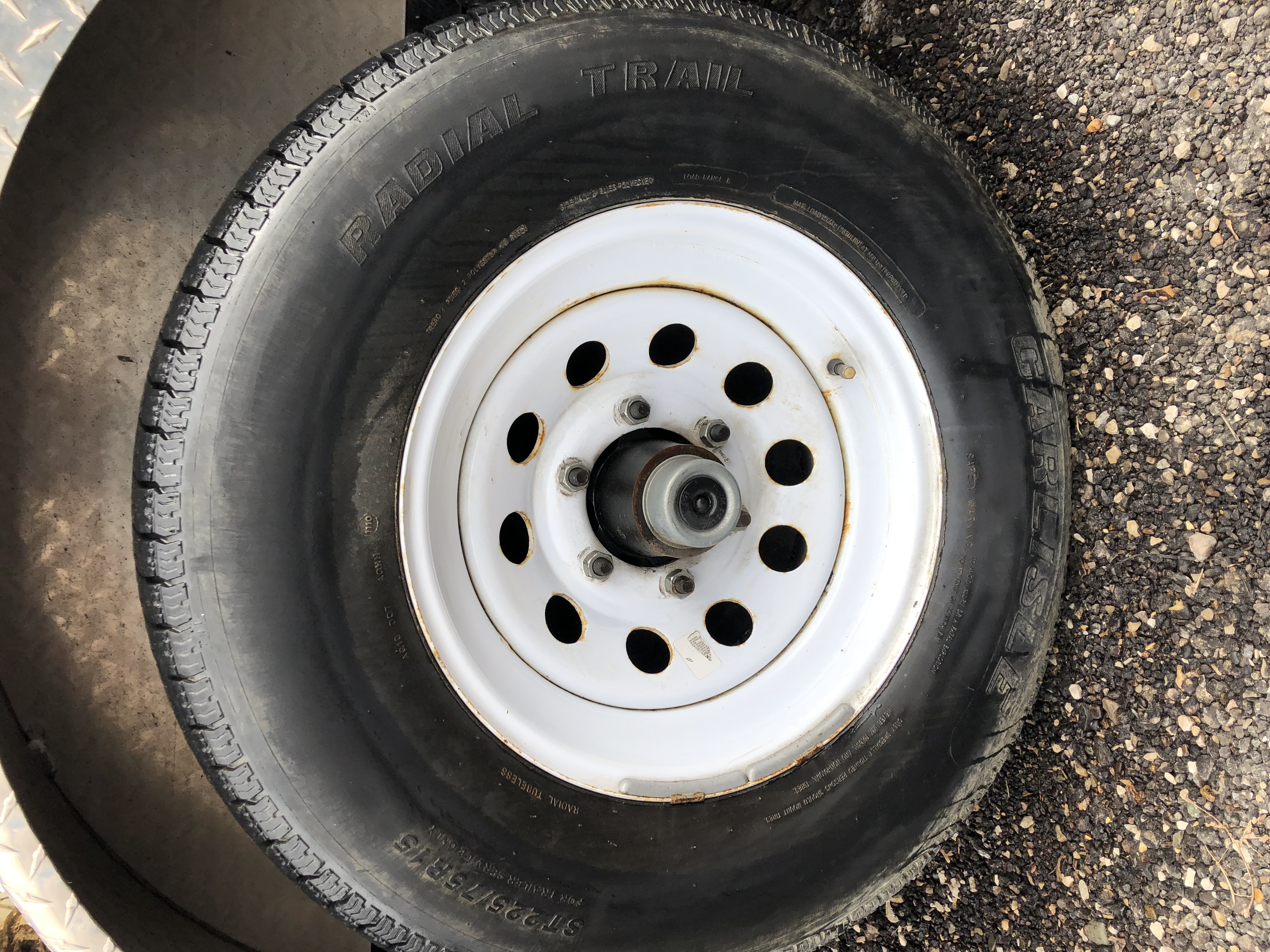 Trailer/camper wheels and tires
